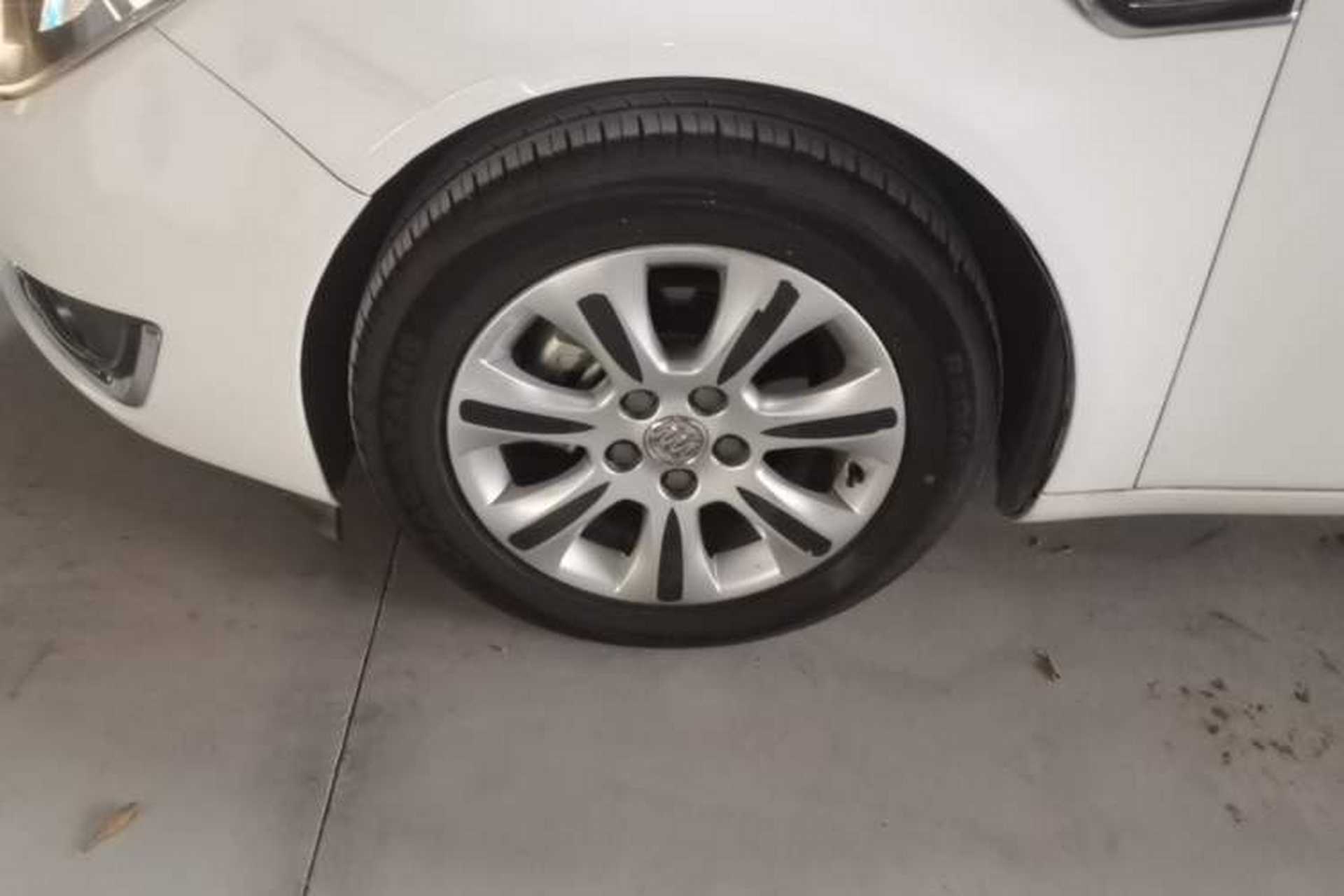 Used Buick Regal 2015 2.0L Leading Fashion Edition Left Front Wheel Hub