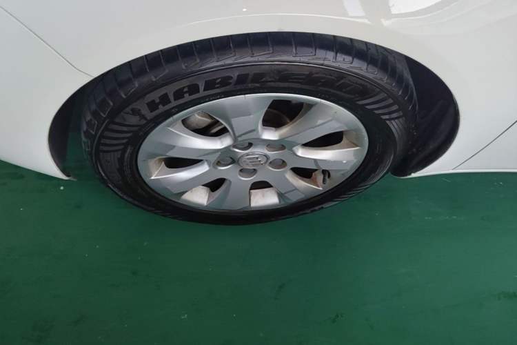 Used Buick Regal 2015 2.0L Leading Fashion Edition Left Front Wheel Hub