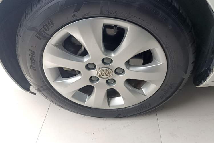 Used Buick Regal 2015 1.6T Leading Technology Model Left Front Wheel Hub