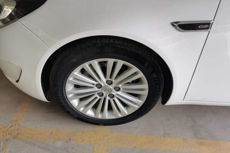 Used Buick Regal 2015 GS 2.0T Grand Sport Edition Left Front Wheel Hub