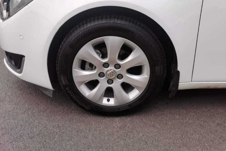 Used Buick Regal 2015 2.0L Elite Fashion Edition Left Front Wheel Hub