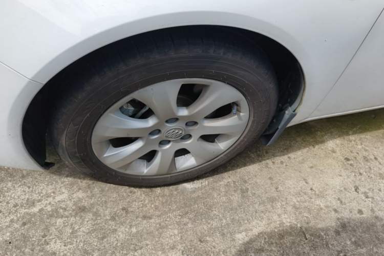 Used Buick Regal 2015 1.6T Leading Technology Model Left Front Wheel Hub