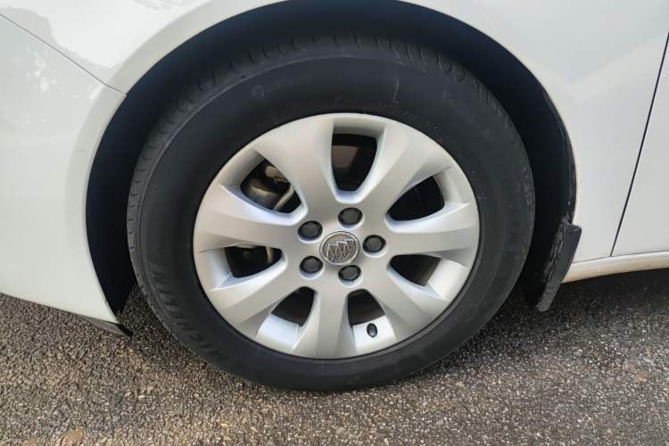 Used Buick Regal 2015 1.6T Elite Tech Model Left Front Wheel Hub