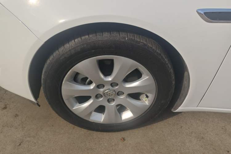 Used Buick Regal 2015 1.6T Elite Tech Model Left Front Wheel Hub