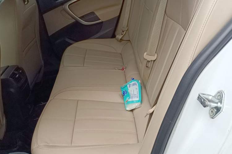 Used Buick Regal 2015 2.0L Elite Fashion Edition Left Rear Seat