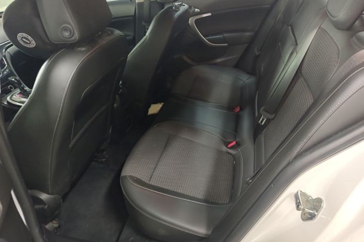 Used Buick Regal 2015 1.6T Leading Technology Model Left Rear Seat