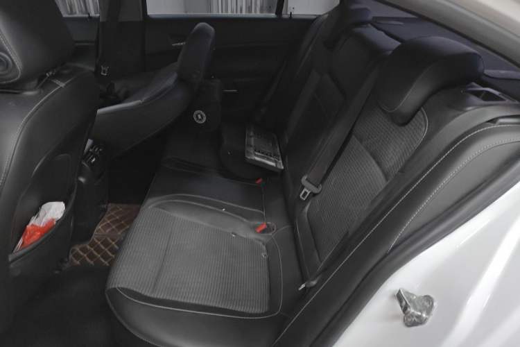 Used Buick Regal 2015 1.6T Leading Technology Model Left Rear Seat