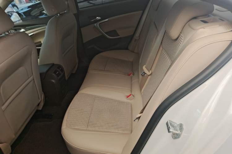 Used Buick Regal 2015 2.0L Leading Fashion Edition Left Rear Seat