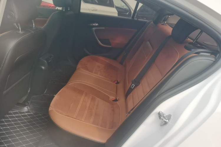 Used Buick Regal 2015 1.6T Elite Tech Model Left Rear Seat
