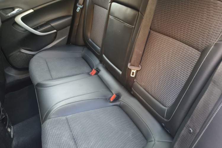 Used Buick Regal 2015 1.6T Leading Technology Model Left Rear Seat
