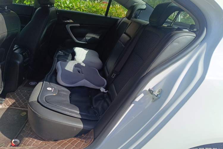Used Buick Regal 2015 1.6T Leading Technology Model Left Rear Seat