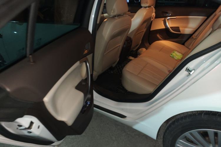 Used Buick Regal 2015 2.0L Elite Fashion Edition Left Rear Seat