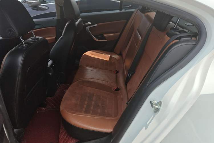 Used Buick Regal 2015 1.6T Elite Tech Model Left Rear Seat