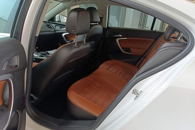 Used Buick Regal 2015 1.6T Elite Tech Model Left Rear Seat