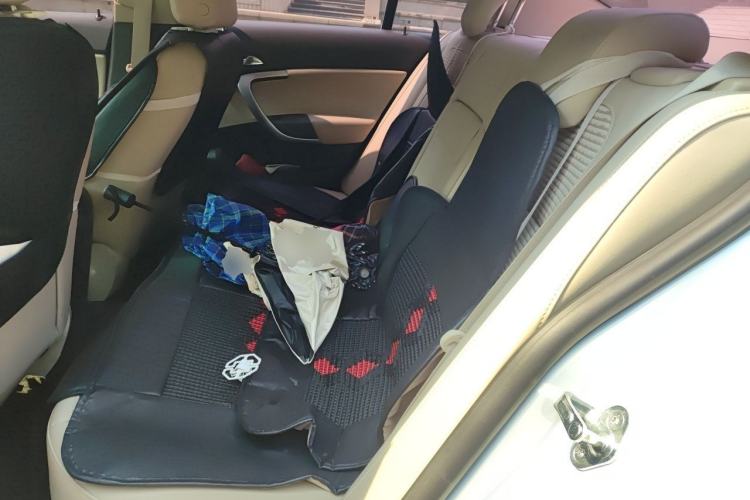 Used Buick Regal 2015 2.0L Leading Fashion Edition Left Rear Seat