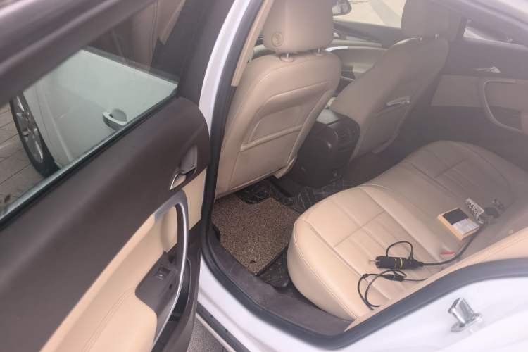 Used Buick Regal 2015 2.0L Elite Fashion Edition Left Rear Seat