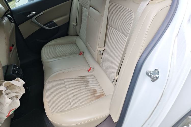 Used Buick Regal 2015 2.0L Leading Fashion Edition Left Rear Seat