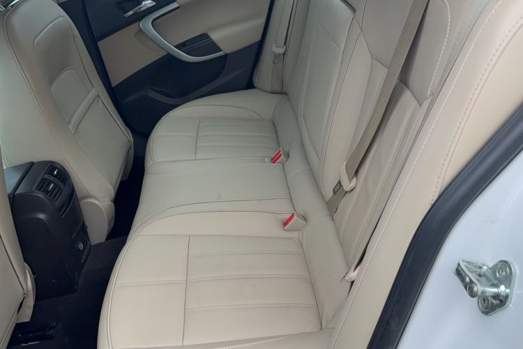 Used Buick Regal 2015 2.0L Elite Fashion Edition Left Rear Seat
