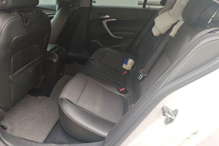 Used Buick Regal 2015 1.6T Leading Technology Model Left Rear Seat