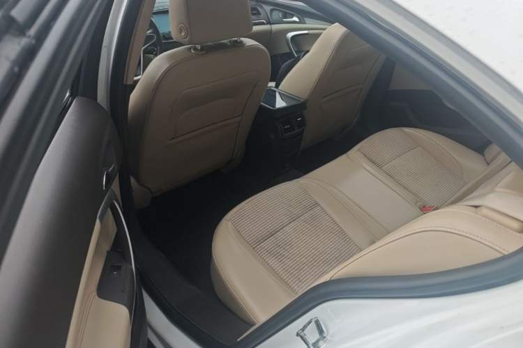 Used Buick Regal 2015 2.0L Leading Fashion Edition Left Rear Seat