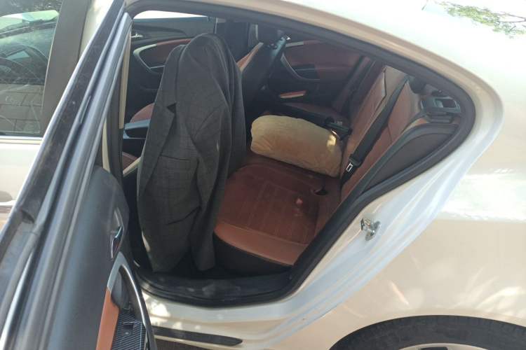 Used Buick Regal 2015 1.6T Elite Tech Model Left Rear Seat