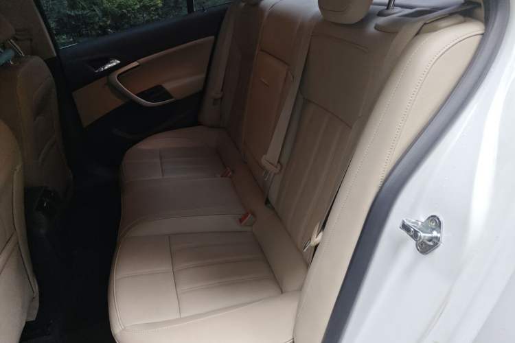 Used Buick Regal 2015 2.0L Elite Fashion Edition Left Rear Seat
