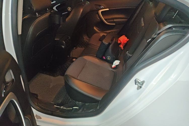 Used Buick Regal 2015 1.6T Leading Technology Model Left Rear Seat