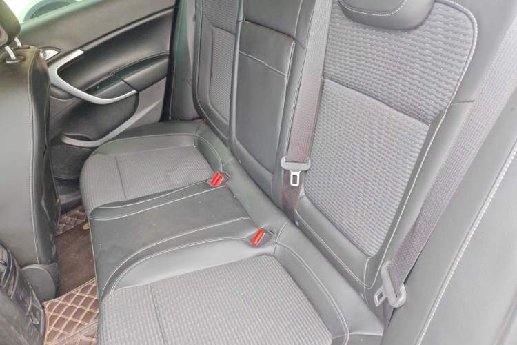 Used Buick Regal 2015 1.6T Leading Technology Model Left Rear Seat