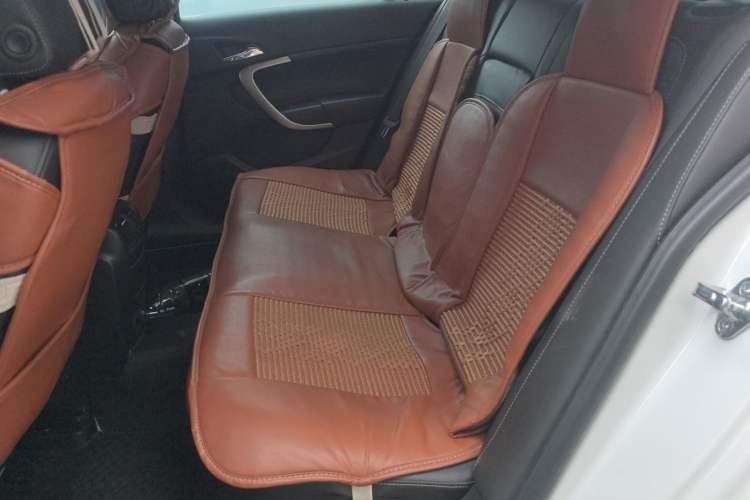 Used Buick Regal 2015 1.6T Leading Technology Model Left Rear Seat