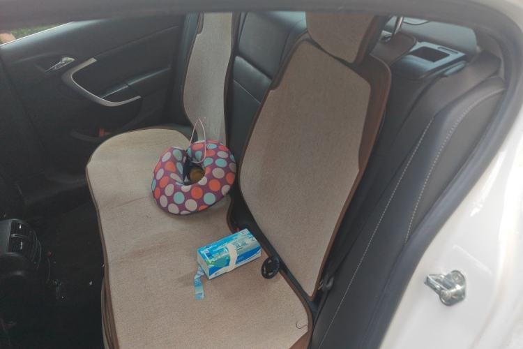 Used Buick Regal 2015 1.6T Leading Technology Model Left Rear Seat
