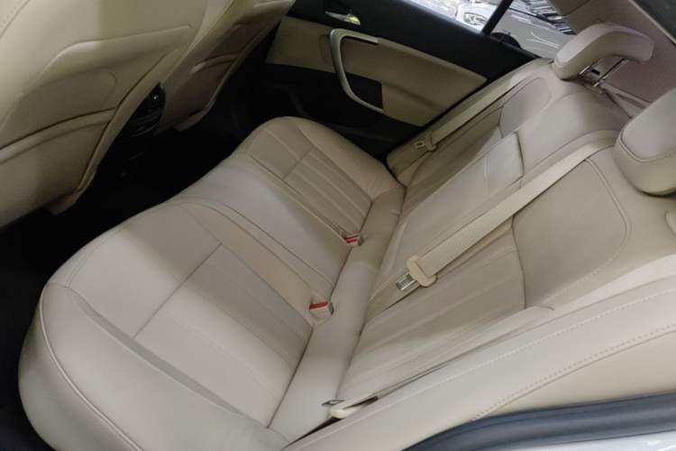 Used Buick Regal 2015 2.0L Elite Fashion Edition Left Rear Seat