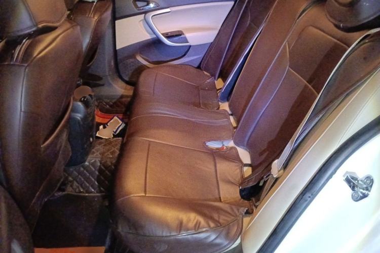 Used Buick Regal 2015 2.0L Leading Fashion Edition Left Rear Seat