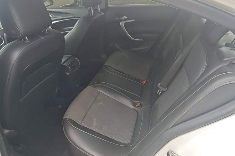 Used Buick Regal 2015 1.6T Leading Technology Model Left Rear Seat