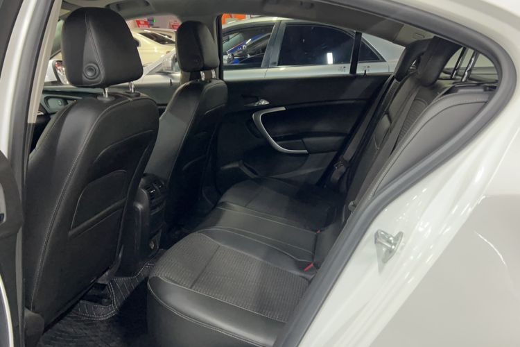 Used Buick Regal 2015 1.6T Leading Technology Model Left Rear Seat