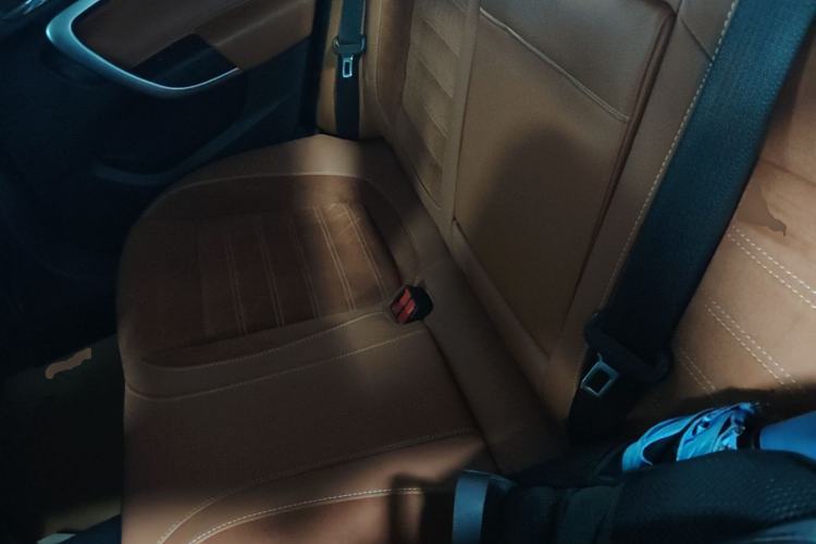 Used Buick Regal 2015 1.6T Elite Tech Model Left Rear Seat