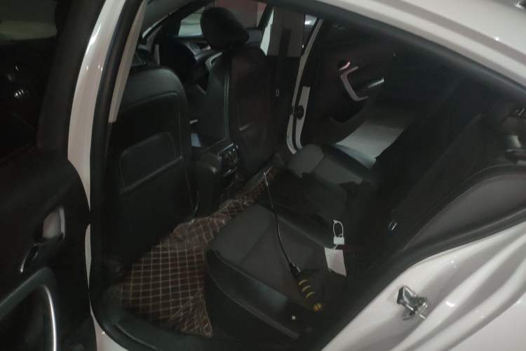 Used Buick Regal 2015 1.6T Leading Technology Model Left Rear Seat
