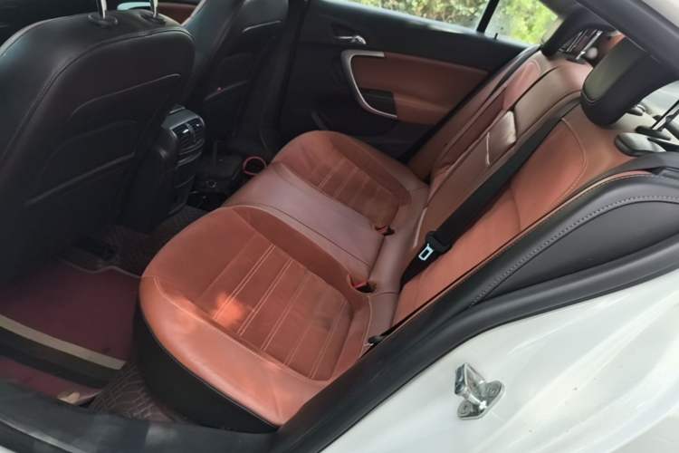 Used Buick Regal 2015 1.6T Elite Tech Model Left Rear Seat