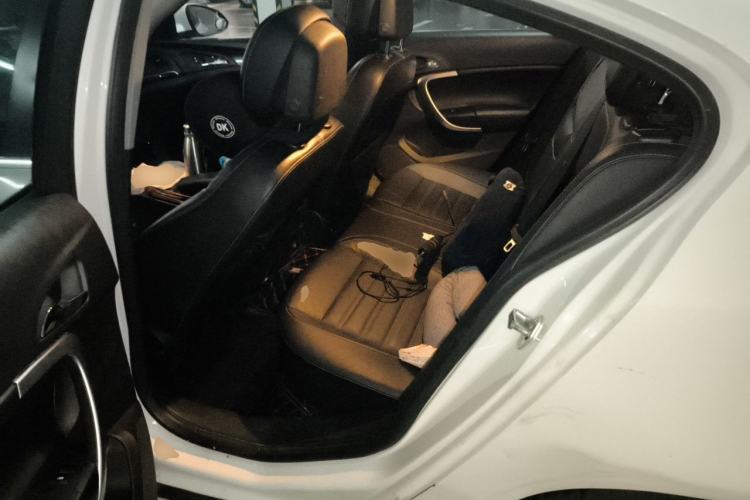 Used Buick Regal 2015 1.6T Elite Tech Model Left Rear Seat