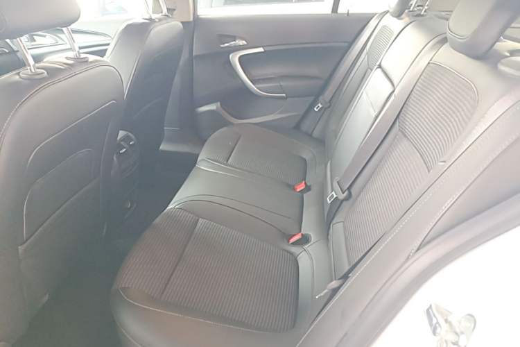 Used Buick Regal 2015 1.6T Leading Technology Model Left Rear Seat