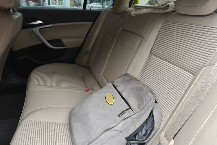 Used Buick Regal 2015 2.0L Leading Fashion Edition Left Rear Seat