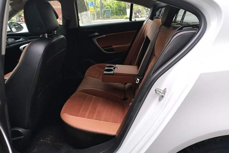 Used Buick Regal 2015 1.6T Elite Tech Model Left Rear Seat