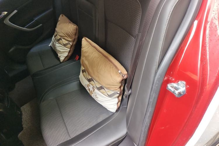 Used Buick Regal 2015 1.6T Leading Technology Model Left Rear Seat