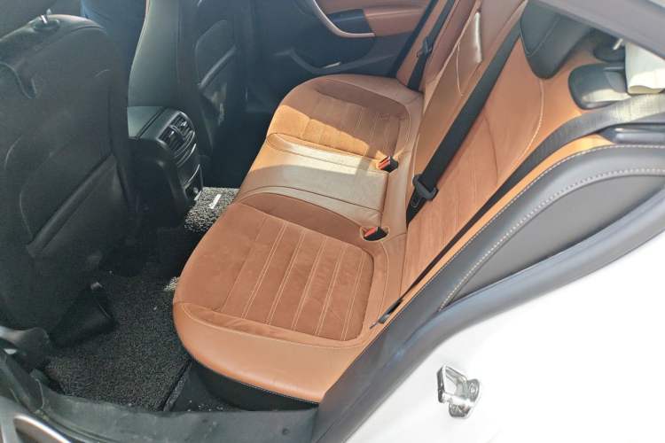 Used Buick Regal 2015 1.6T Elite Tech Model Left Rear Seat