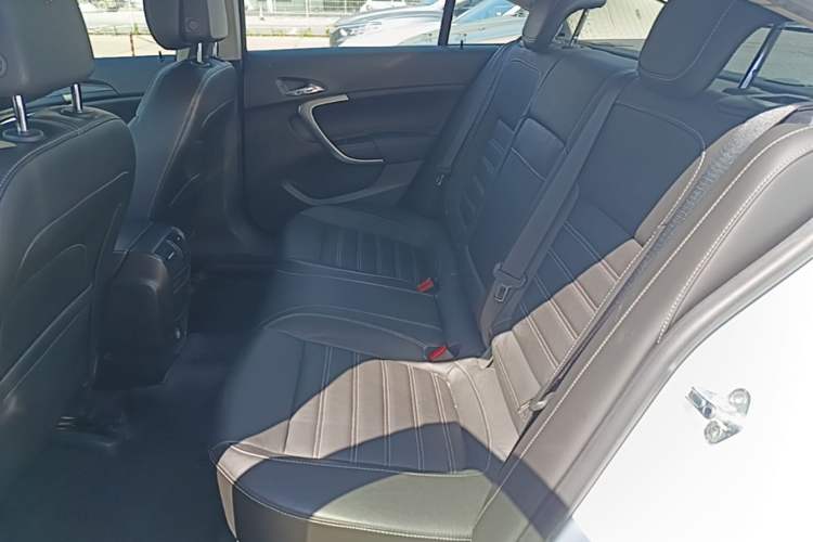 Used Buick Regal 2015 1.6T Elite Tech Model Left Rear Seat