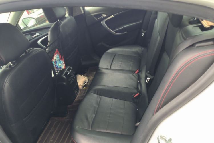 Used Buick Regal 2015 1.6T Leading Technology Model Left Rear Seat