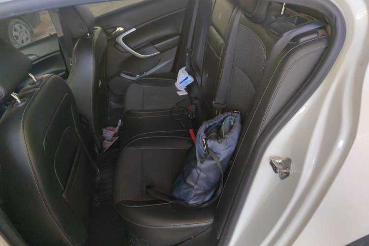 Used Buick Regal 2015 1.6T Leading Technology Model Left Rear Seat