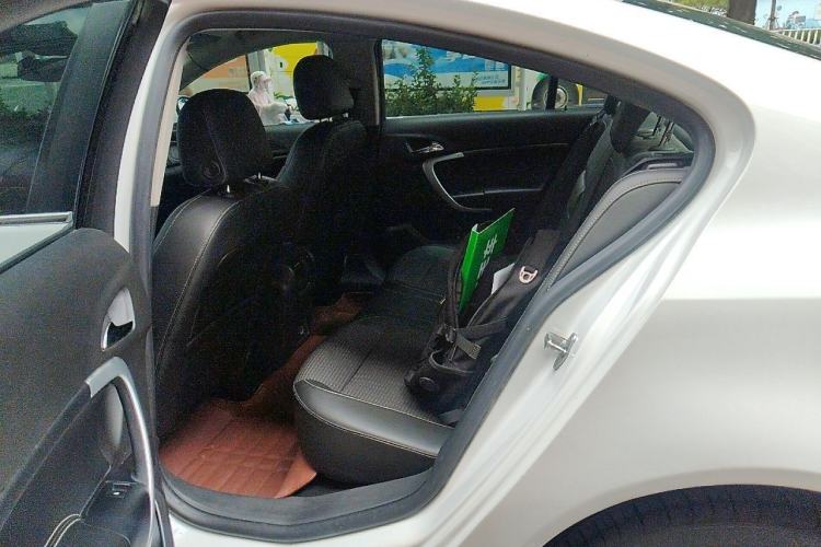 Used Buick Regal 2015 1.6T Leading Technology Model Left Rear Seat
