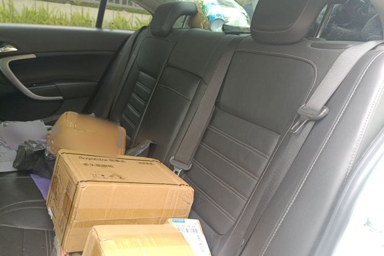 Used Buick Regal 2015 1.6T Fashion Tech Model Left Rear Seat