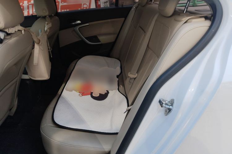 Used Buick Regal 2015 2.0L Elite Fashion Edition Left Rear Seat