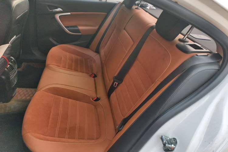 Used Buick Regal 2015 1.6T Elite Tech Model Left Rear Seat